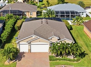 1807 SW 40th Ter, Cape Coral, FL 33914