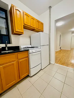 Rented by DeSimone Real Estate | media 12