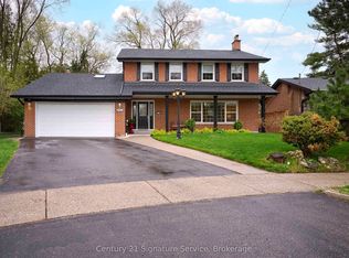 2235 Denise Rd, Mississauga, ON L4X 1J2