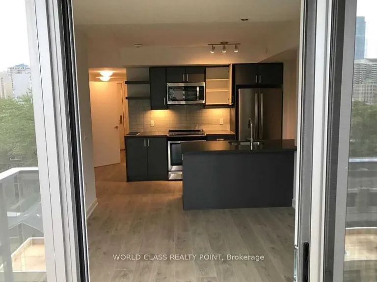 50 Wellesley St E #903 — Photo 3