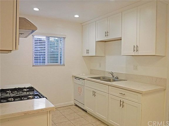 4th image of 12828 Ramona Blvd Unit 96