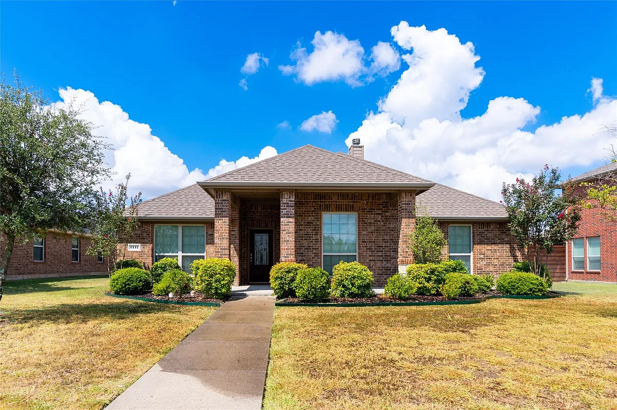 Building Photo - 1112 Hidden Creek Dr