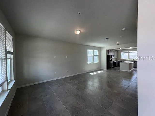 3 bed, 2.5 bath, 1652 sqft, $2,795 — Photo 2