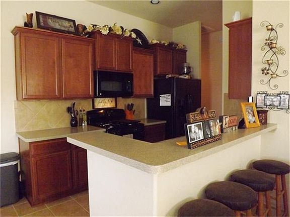 Spacious breakfast bar with plenty of seating for guests.