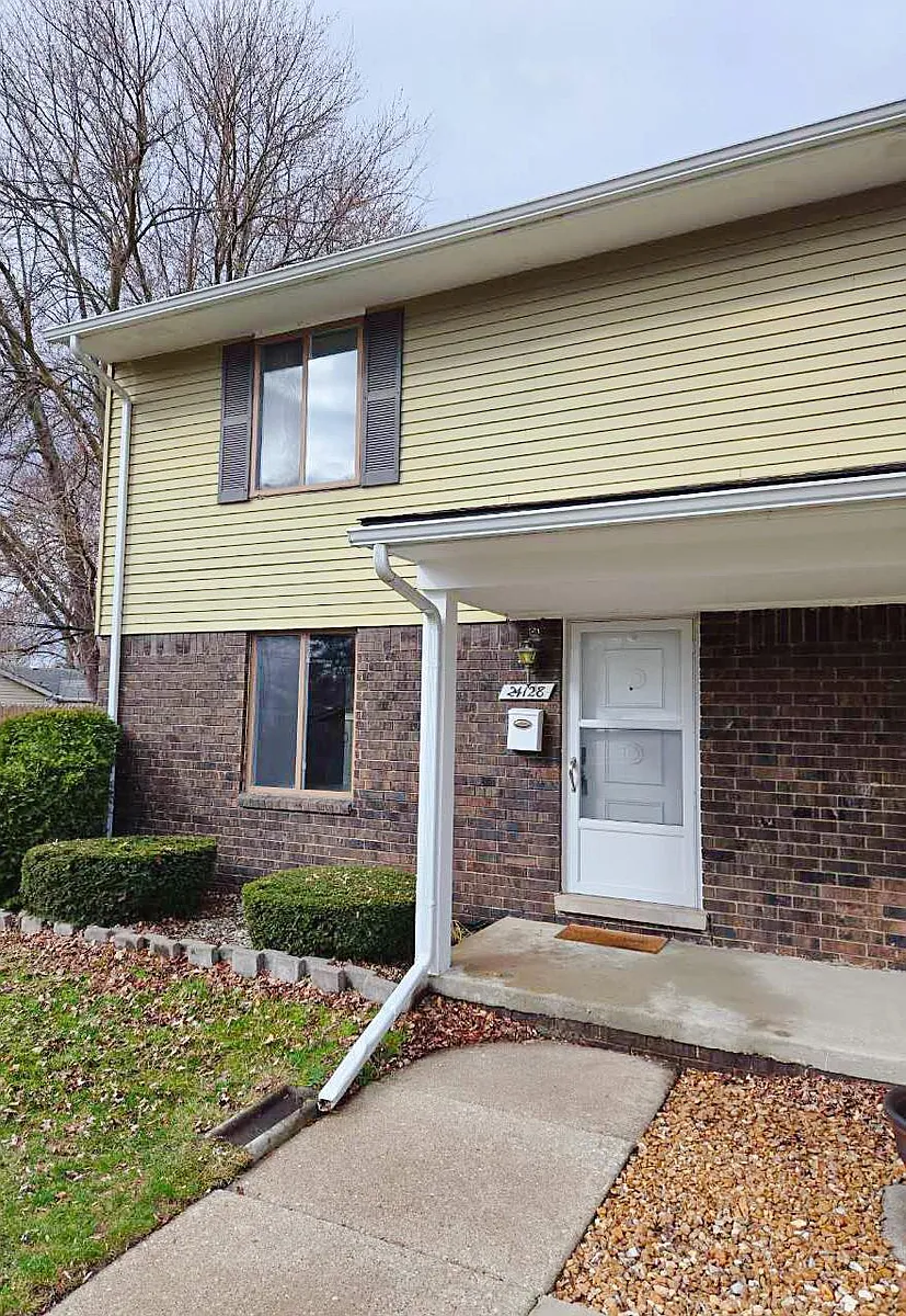 Building Photo - 24128 Quad Park Ln