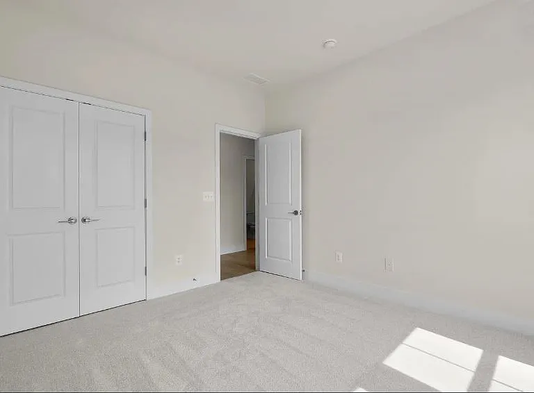 Upper Level (Kid's bedroom #1)
