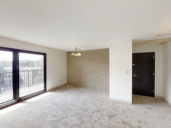 5th image of 49 Marion St APT 6C