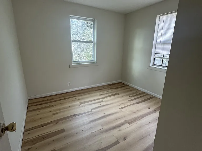 1179 Pinecrest Rd — Photo 3