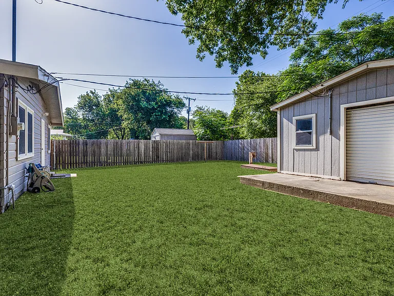 4517 Donnelly Ave — Photo 21