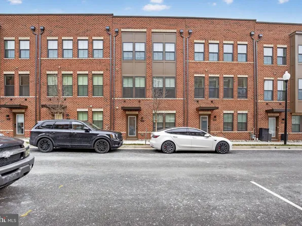 1575 Lowman St, Baltimore, MD 21230