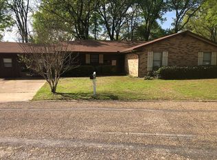 508 Walnut St, Mount Pleasant, TX 75455