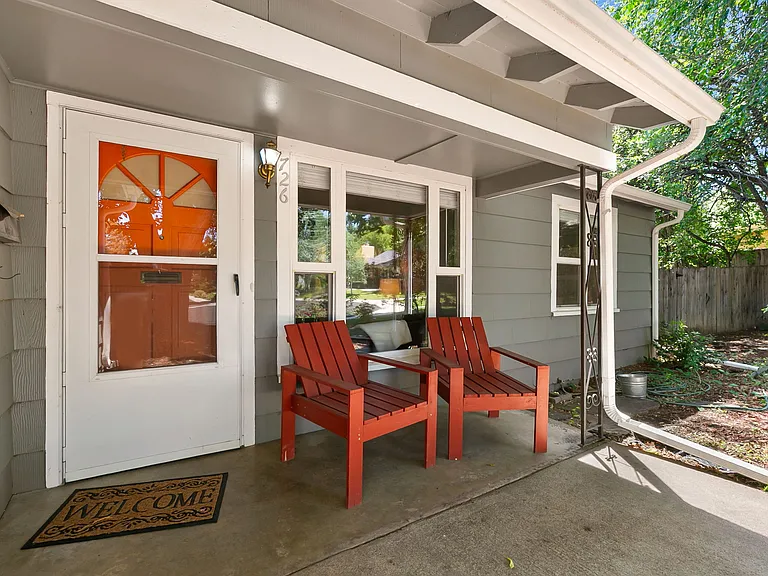 726 Eastdale Dr — Photo 22
