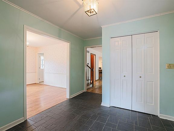 4th image of 15 Dorino Pl