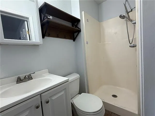 2005 Plaza Dr #1/2 — Photo 3