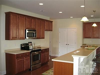 3rd image of 8122 E Highcroft Drive