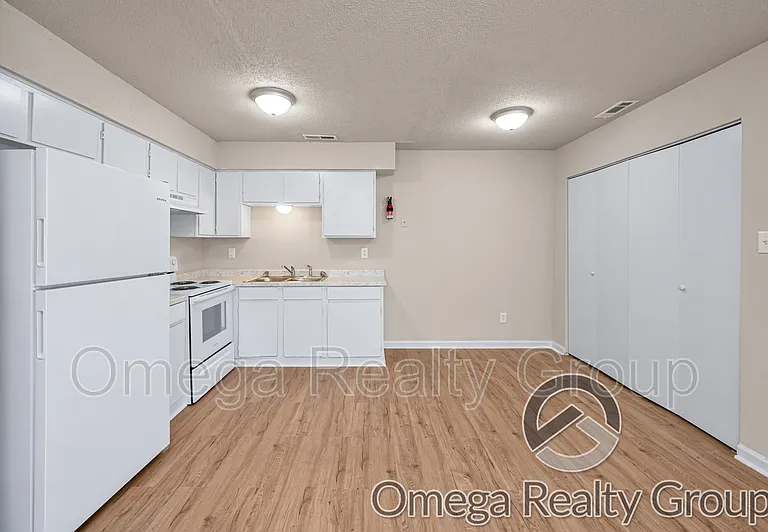 The Cove Apartments — Photo 20