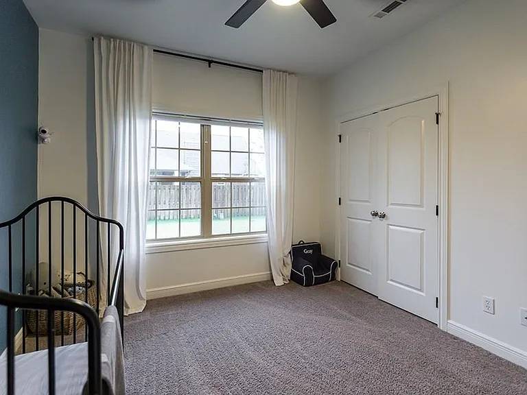 461 Bordeaux Ave — Photo 19