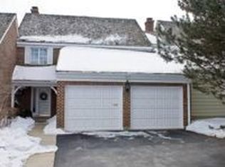 1477 Shire Cir #292, Inverness, IL 60067