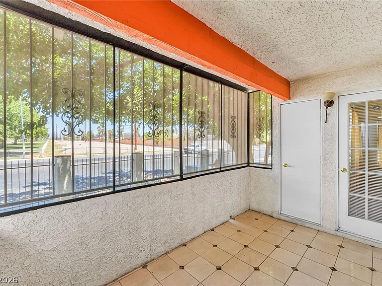 1701 E Katie Ave #1 — Photo 29