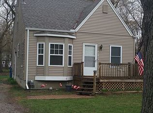 3769 Lincolnshire Rd, Waterford, MI 48328