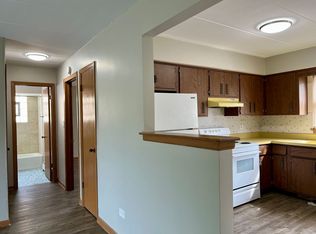 8021 W 30th St #2E, Riverside, IL 60546