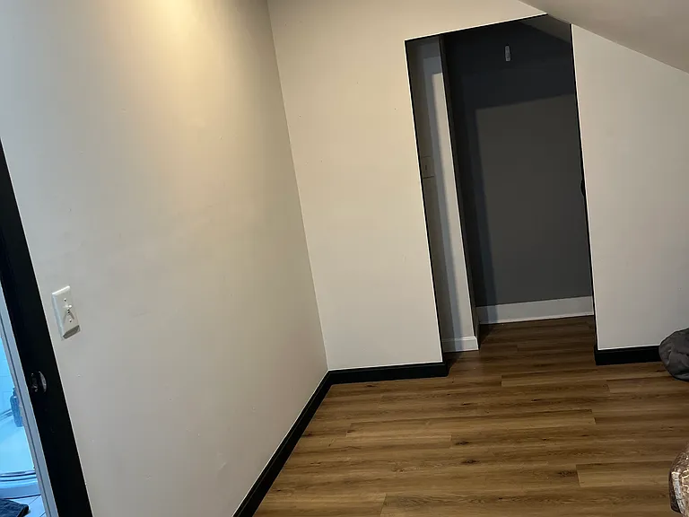 21 Humes St #3 — Photo 7