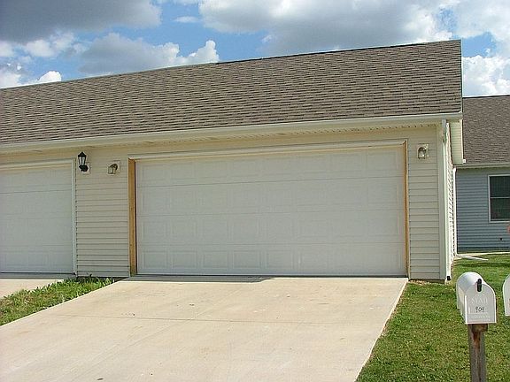 2 car detached garage