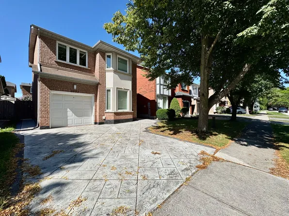 2052 Oak Bliss Cres, Oakville, ON L6M 3K4