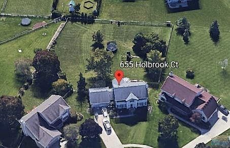 1st image of 655 Holbrook Ct