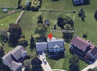 655 Holbrook Ct, Perrysburg, OH 43551