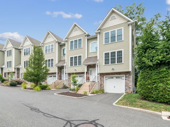 36 Short Oak Drive #36, Brookfield, CT 06804