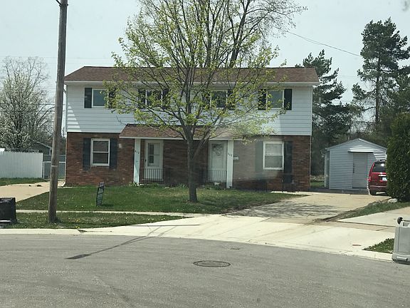 2nd image of 810 Virginia Ave #810