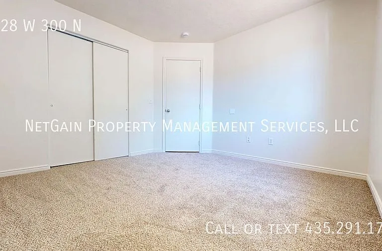 4128 W 300 N — Photo 8