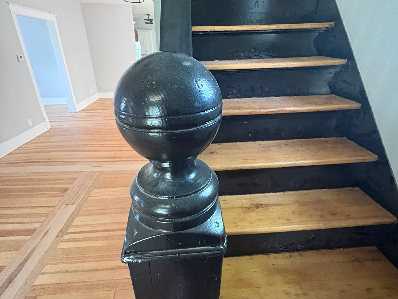 4 bed, 1949 sqft, $2,395 — Photo 4