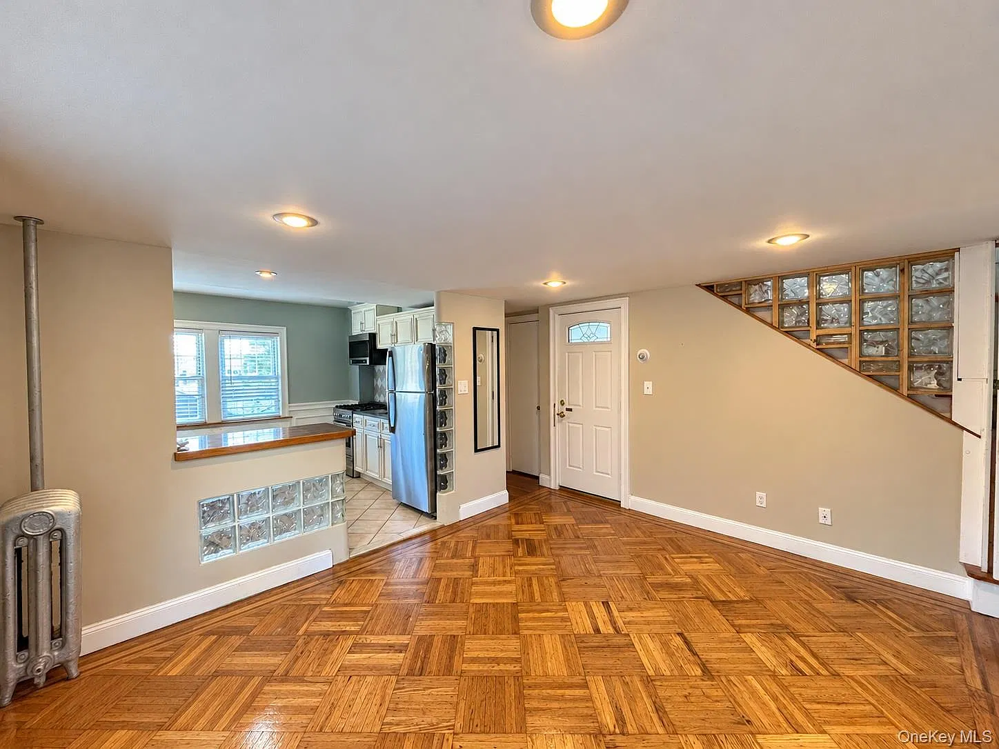 2 bed, 1.0 bath, 1406 sqft, $2,500 — Photo 1