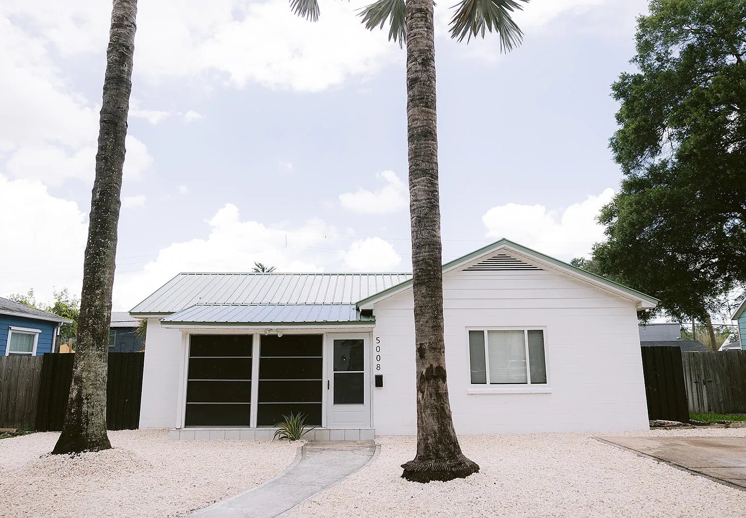 2 bed, 928 sqft, $2,500 — Photo 1