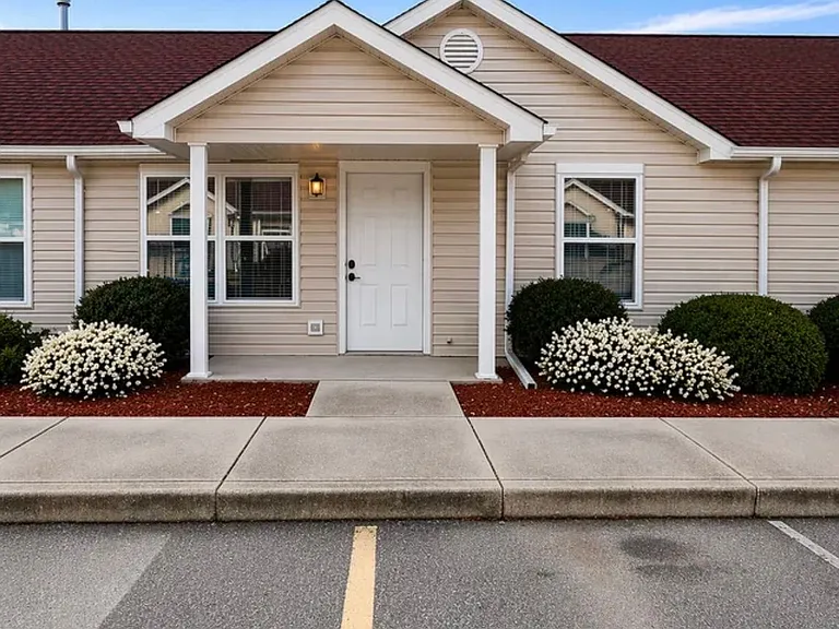 2205 Country View Dr — Photo 7