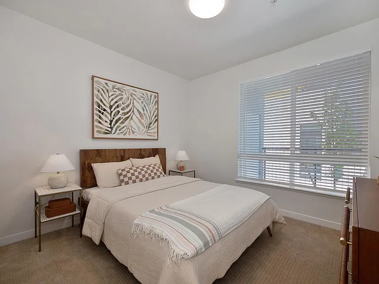 Halcyon Apartments — Photo 76