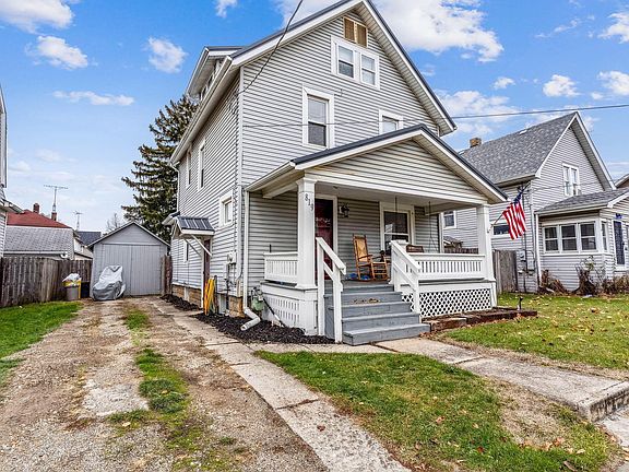 3rd image of 819 Uncapher Ave
