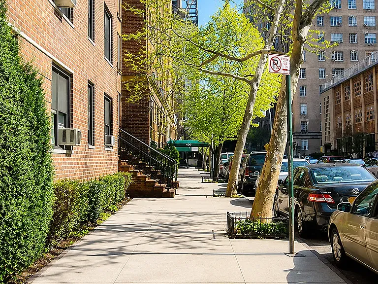 55 W 92nd St #2B — Photo 9