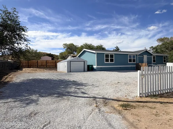 5725 Sidehill Dr, Sun Valley, NV 89433