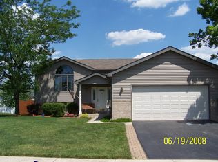 1607 Cozy Ln, Dyer, IN 46311