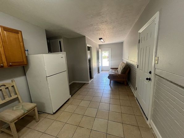 706 8th St #1/2, McComb, MS 39648
