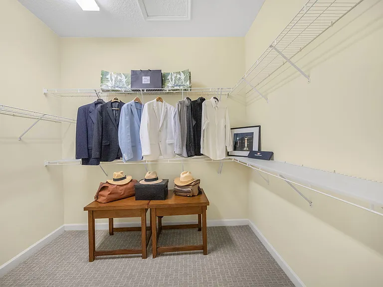 8901 Champions Way — Photo 16