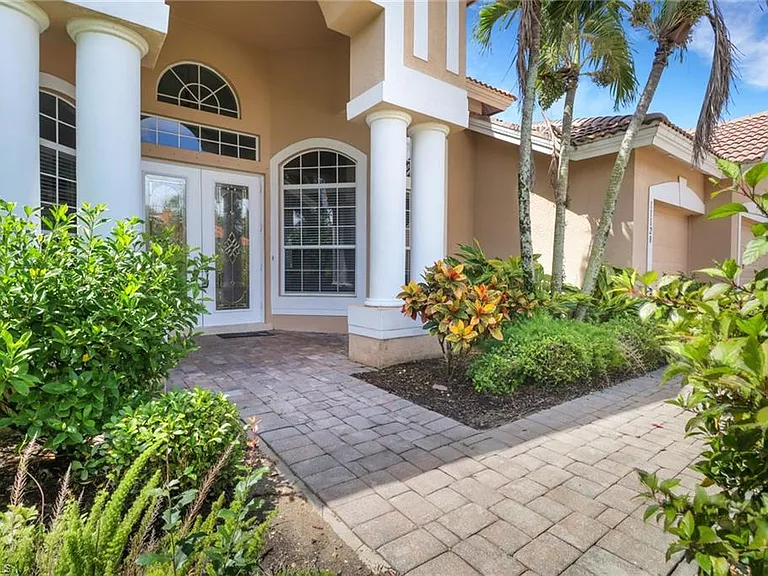 11128 Sierra Palm Ct — Photo 2