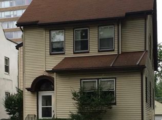 10 Melrose Ave, East Orange, NJ 07018