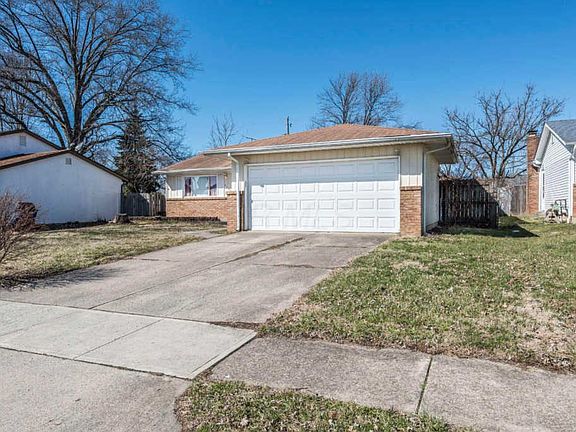 4th image of 3200 Caralee Dr