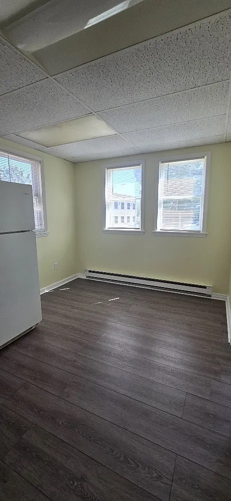 3 bed, 1250 sqft, $1,800 — Photo 4