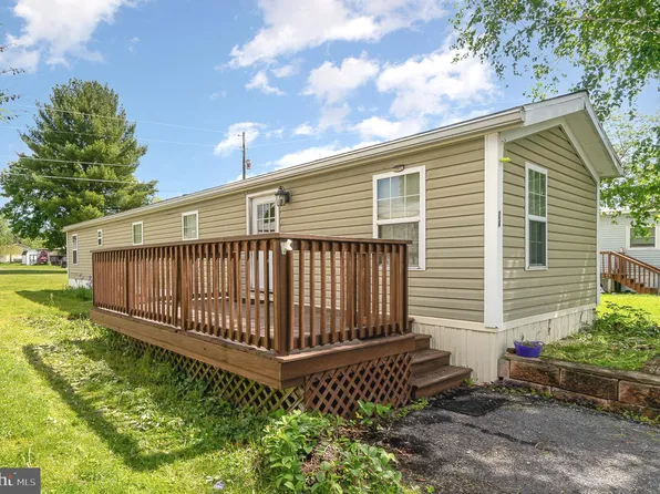 24 Kyra Blvd, New Bloomfield, PA 17068