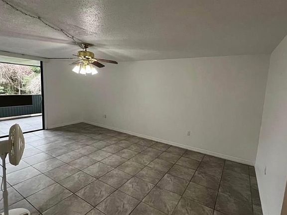 5th image of 707 SW 75th St APT 109